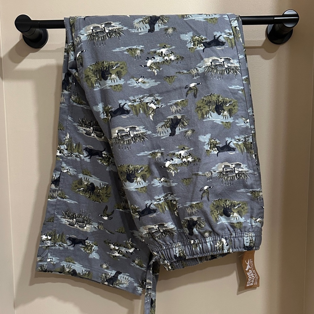 Eddie Bauer flannel pajama pants, black lab size XL new with tag